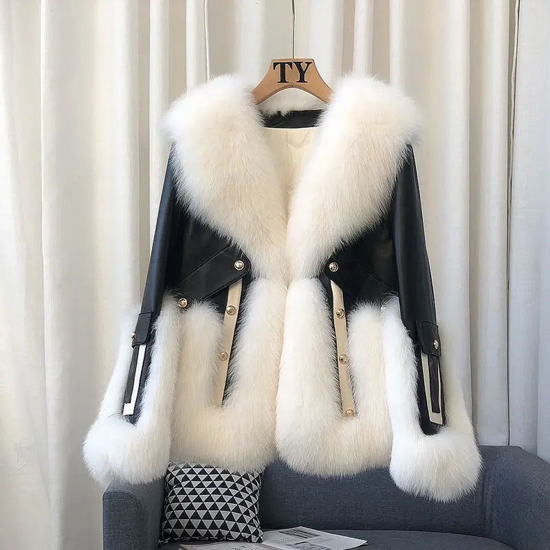 CITSLX Imitation Fox Fur Women's Color Blocked Fur Coat  Winter 2024 Short Style Contrasting Fur Integrated Warm Coat